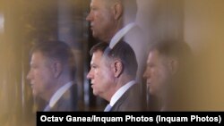 Președintele Klaus Iohannis a semnat decretele de retragere a decorațiilor pentru 12 condamnați pentru fapte de corupție