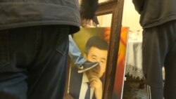 Эътирозгарон чӣ гуна дафтари раёсати ҷумҳурии Қирғизистонро ишғол карданд? Эътирозгарон чӣ гуна дафтари раёсати ҷумҳурии Қирғизистонро ишғол карданд?