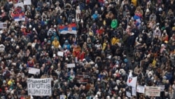 'Sloboda je u vazduhu': Studenti i građani na protestu u Kragujevcu 'Sloboda je u vazduhu': Studenti i građani na protestu u Kragujevcu