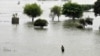 UN: 800,000 Cut Off In Pakistan