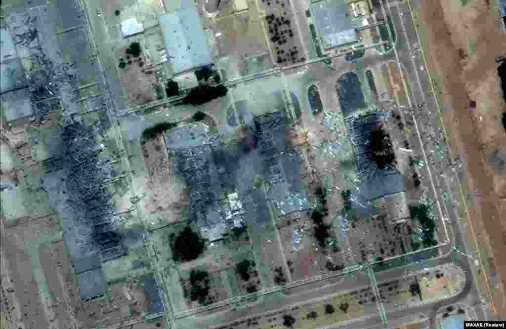 Një pamje satelitore nga 19 qershori shfaq disa shenja të dëmeve nga sulmet izraelite në ndërtesat e Qendrës së Teknologjisë Bërthamore të Isfahanit.Pamja e nxjerrë më 22 qershor, pas sulmeve amerikane, shfaq shkatërrim të madh të vendit.