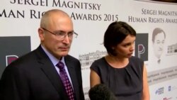 "Россия – не место для дискуссий". Интервью с Жанной Немцовой и Михаилом Ходорковским "Россия – не место для дискуссий". Интервью с Жанной Немцовой и Михаилом Ходорковским