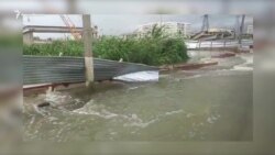 Керч пішла під воду. Як місто бореться з потопом (відео) Керч пішла під воду. Як місто бореться з потопом (відео)