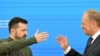 Președintele ucrainean Volodimir Zelenski și premierul polonez Donald Tusk.