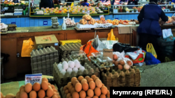 Після оприлюднення інформації про закупівлю яєць по 17 грн за штуку, учасники схеми знизили ціни на низку товарів, що дало змогу запобігти розтраті ще 788 мільйонів гривень