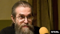 Russia -- Yakov Krotov, priest, club “Apartment 44”, 28Jan2009, свобода в клубах