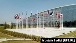 د ناټو د نوې ودانۍ انځور