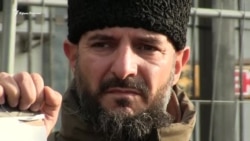 На підтримку кримських татар вийшли під посольство Росії в Києві На підтримку кримських татар вийшли під посольство Росії в Києві