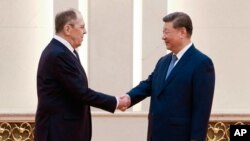 Președintele Chinei, Xi Jinping, a promis sprijin ministrului de Externe rus, Serghei Lavrov.