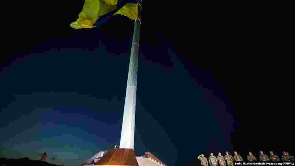 Проєкт з установки флагштока і прапора – благодійний. Реалізований на кошти меценатів