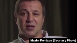 Максим Фрейдзон в фильме "Тайные богатства Путина"
