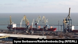 Порт Маріуполя, архівне фото