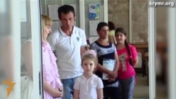 В Херсоне очередь людей, желающих попасть в Крым (видео) В Херсоне очередь людей, желающих попасть в Крым (видео)