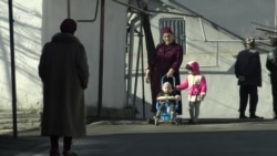 Кори беназири апаи Тамара, сарфи пасандоз барои таъмири кӯча Кори беназири апаи Тамара, сарфи пасандоз барои таъмири кӯча