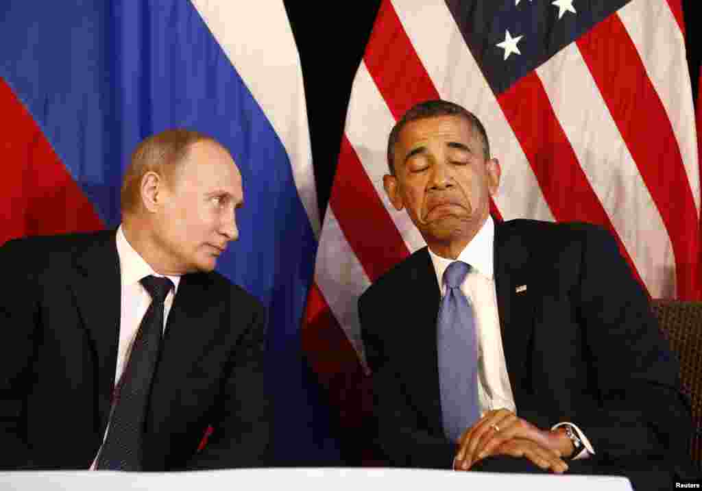 Președintele american Barack Obama (dreapta) și Vladimir Putin în Mexic, la Los Cabos, pe 18 iunie 2012.