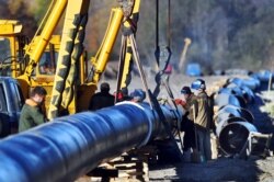 Нафтопровід через Білорусь та Україну з радянських часів має назву «Дружба»