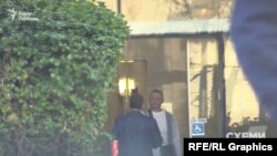 11 квітня до будівлі зайшов чоловік – і там його зустріли ще двоє осіб