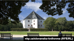 Павільйон «Hvězda» (Зірка), околиця Праги