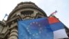 Zastave EU i Srbije vise ispred zgrade Vlade Srbije u Beogradu, fotoarhiv