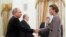 Владимир Путин, Ксения Собчак. Встреча с кандидатами в президенты РФ в Кремле, 2018 г.