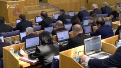 "Касе хизмат кардан намехоҳад, пулро супорад"? "Касе хизмат кардан намехоҳад, пулро супорад"?