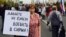 Участница оппозиционной акции в Москве