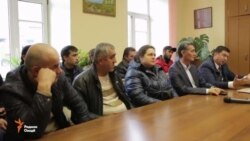 Дар Екатеринбурги Русия муҳоҷирони корӣ мехоҳанд коршиканӣ кунанд Дар Екатеринбурги Русия муҳоҷирони корӣ мехоҳанд коршиканӣ кунанд