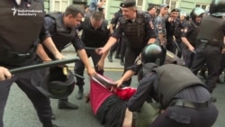 Pension Protests In Russia Prompt Violent Crackdown Pension Protests In Russia Prompt Violent Crackdown