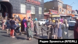 Щуго къоялъ канлъиги гьечIого хутIарал МахIачхъалаялъул, Батырайил, Нурадиловасул гьединго Ярагъиясул цIаралда бугеб къотIнор гIумру гьабун ругел гIадамал автомобилазе нухги къан къватIире рахъун рукIана, 04Aвг2015