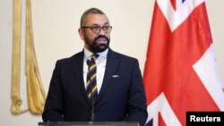 Джеймс Клеверлі вказав на важливість рішучої відповіді Заходу на вторгнення Росії