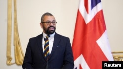 جیمز کلورلی، وزیر خارجه بریتانیا