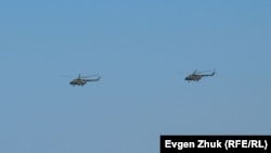 Вертолеты Ми-8 над аннексированным Крымом, архивное фото