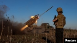 В Генштабе ВСУ говорят, что силы РФ продолжают предпринимать попытки накапливаться на северных окраинах города Купянска (фото архивное)