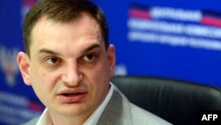 Украина, Донецк. Роман Лягин, глава ЦИК самопровозглашенной ДНР накануне "выборов"