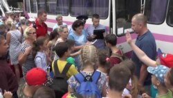 Токсичні викиди у Криму: дітей вивозять із Армянська – відео Токсичні викиди у Криму: дітей вивозять із Армянська – відео