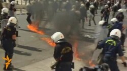 Clashes Erupt In Athens Amid New Mass Protests Clashes Erupt In Athens Amid New Mass Protests