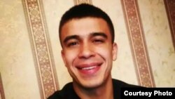 Ҳасан Саидови 27-сола, ҷавони тоҷик, ки ду ҳафта боз дар Сантк-Петербург бедарак аст