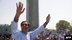 Presidential candidate Abdullah Abdullah at the rally in Mazar-i-Sharif