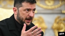 Зеленський вкотре сказав, що пропозиція Путіна зустрітися у Москві спрямована на затягування переговорного процесу