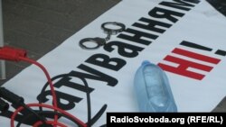 З 24 лютого ZMINA задокументувала щонайменше 311 випадків насильницьких зникнень українців на нових окупованих територіях