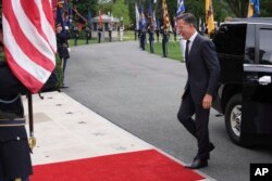 Генсекретар НАТО Марк Рютте прибув на зустріч з президентом Дональдом Трампом та президентом України Володимиром Зеленським. Вашингтон, США, 18 серпня 2025 року