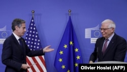 Керівники дипломатичних відомств США і ЄС Ентоні Блінкен (л) і Жозеп Боррель