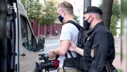 «Це війна»: переслідування журналістів за професійну діяльність у Білорусі (відео) «Це війна»: переслідування журналістів за професійну діяльність у Білорусі (відео)