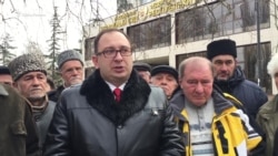 Полозов не зможе захищати Умерова в суді Полозов не зможе захищати Умерова в суді