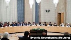 په روس کې د افغانانو د خپلمنځي خبرو پخوانی عکس