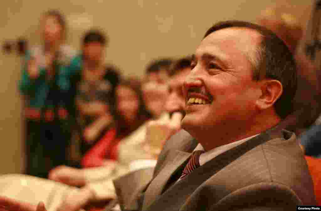 Журналистика факультеты деканы Васил Гарифуллин