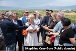 Marina Jočić u obilasku solarne elektrane u Nikšiću