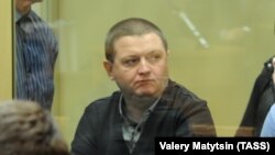 Один из лидеров "банды Цапков" Вячеслав Цеповяз в суде, ноябрь 2013 года