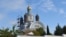 Кінцева зупинка маршруту №86 – із Сімферополя до Чистенького можна дістатися на автобусі, село розташоване за 10 кілометрів від міста