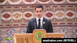 Сардор Бердимуҳаммадов моҳи сентябри соли 2021 чиҳилсола шуд ва ҳақ пайдо кард, ки номзад ба мақоми раиси ҷумҳур шавад.